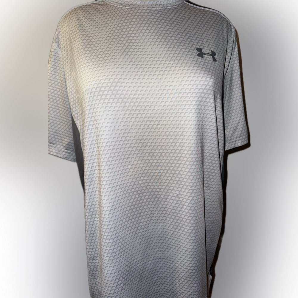 Under Armour Light Gray Men's Short Sleeve Tee
